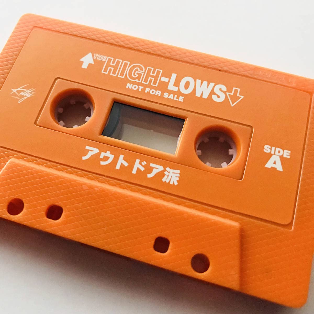 Amazon.co.jp: 非売品カセットテープ‥ザハイロウズ〔真夜中レーザー