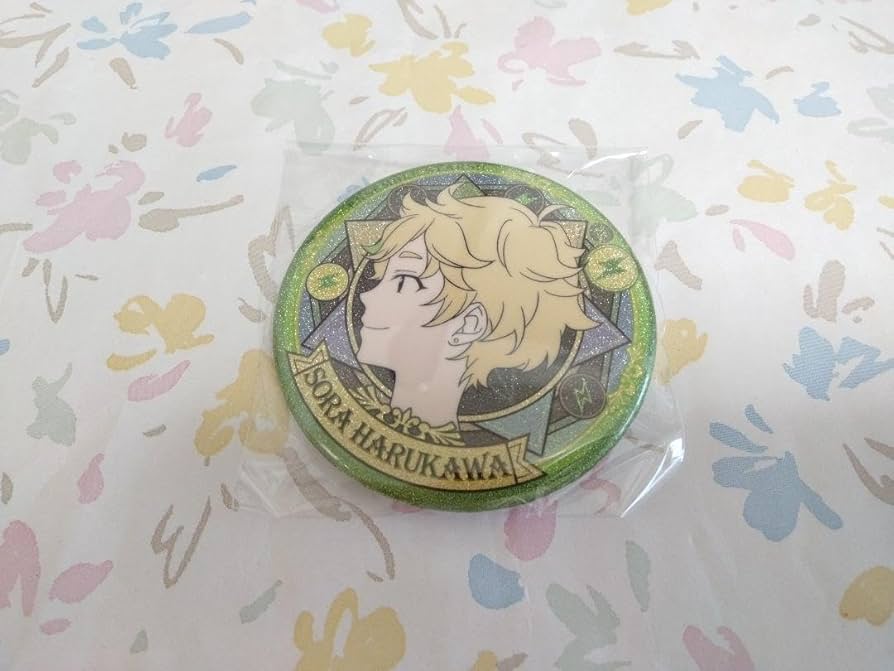 Amazon.co.jp: 春川宙 横顔缶バッジ 中国限定 : おもちゃ