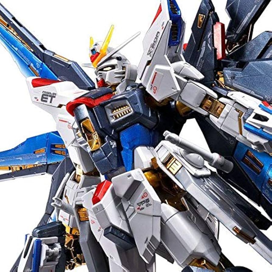 Amazon.com: Bandai spirits 1/144 RG ZGMF-X20A Strike Freedom