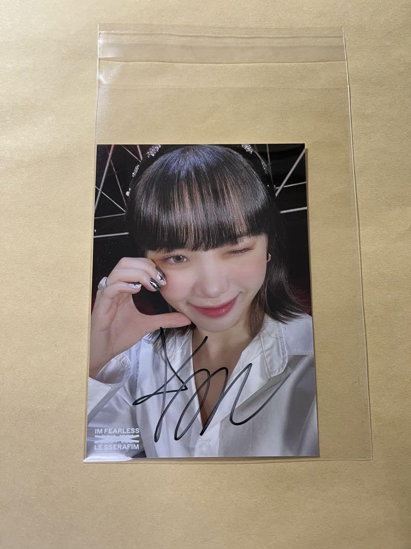 Amazon.co.jp: LE SSERAFIM チェウォン サイン入り生写真 : おもちゃ