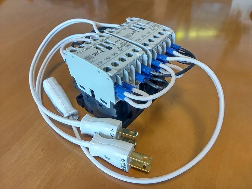 Amazon.co.jp: キャンピングカー、移動販売車 外部電源自動切換リレー