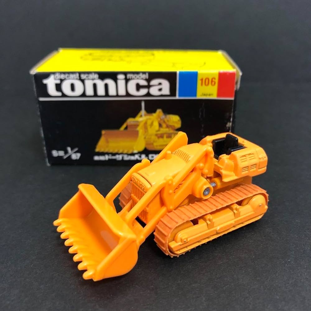 Amazon.co.jp: tomica 106 小松 ドーザショベル D65S 黒箱 : ホビー