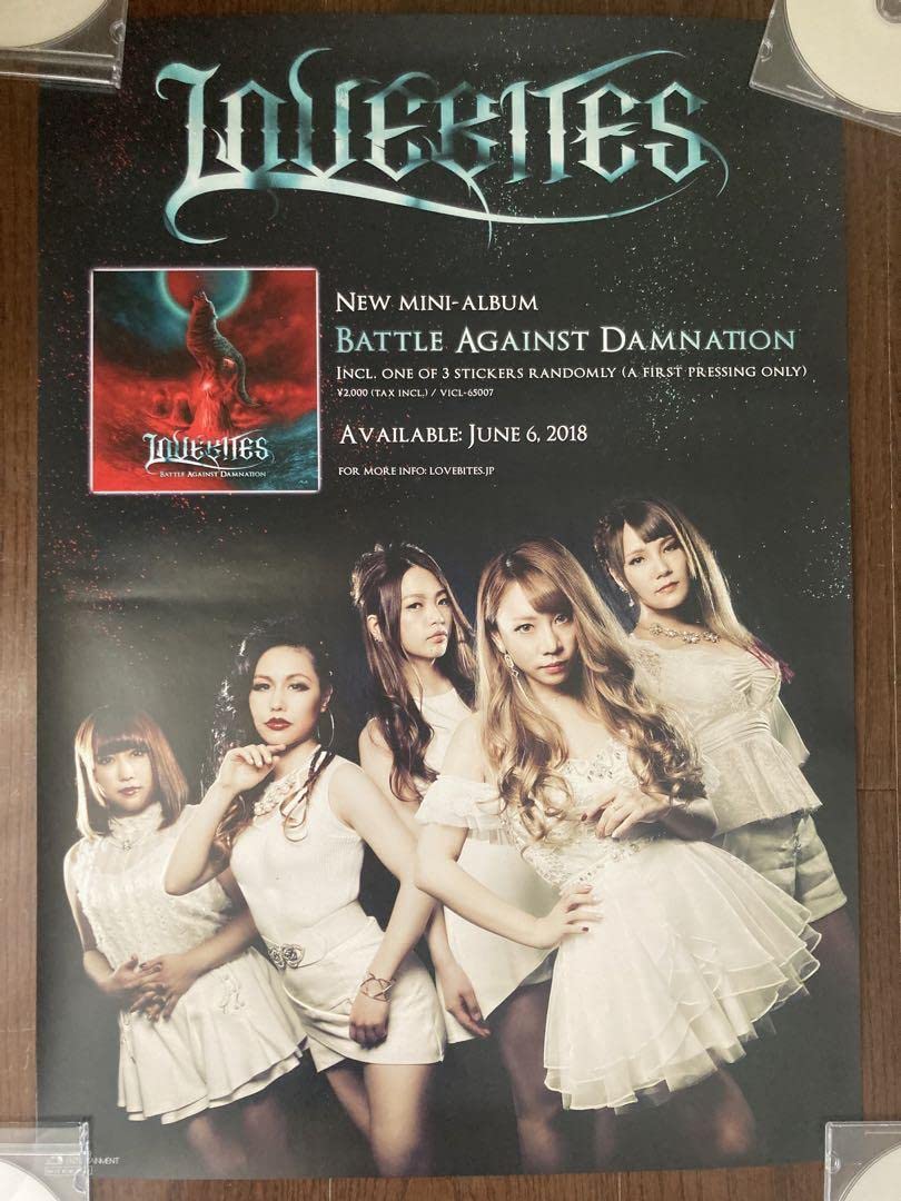 LOVEBITES/メンバー直筆サイン入りポスター A2サイズ。 LOVEBITES