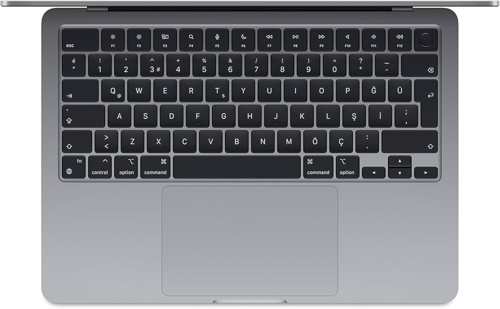 Apple 2024 M3 çipli 13 inç MacBook Air Laptop: 13.6 inç Liquid