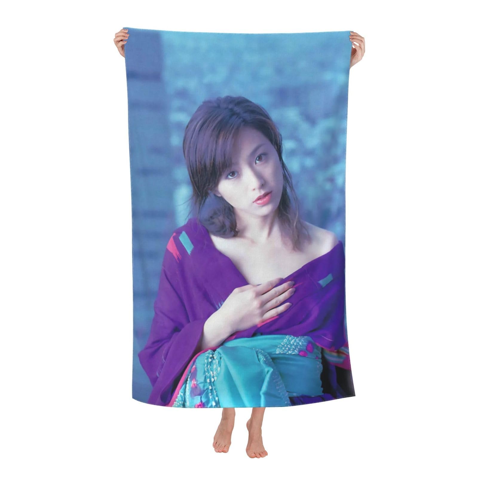 Amazon｜酒井法子1 ビーチタオル 3dプリントされたオシャレ カラフル