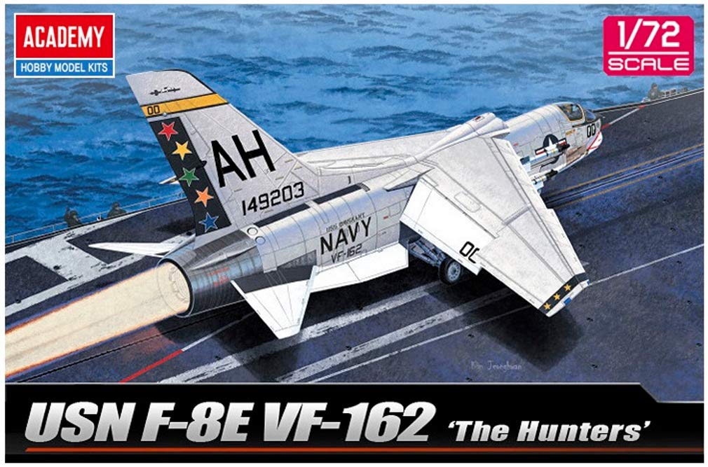 Amazon | アカデミー 1/72 F-8E クルセイダー VF-162 ザ・ハンターズ