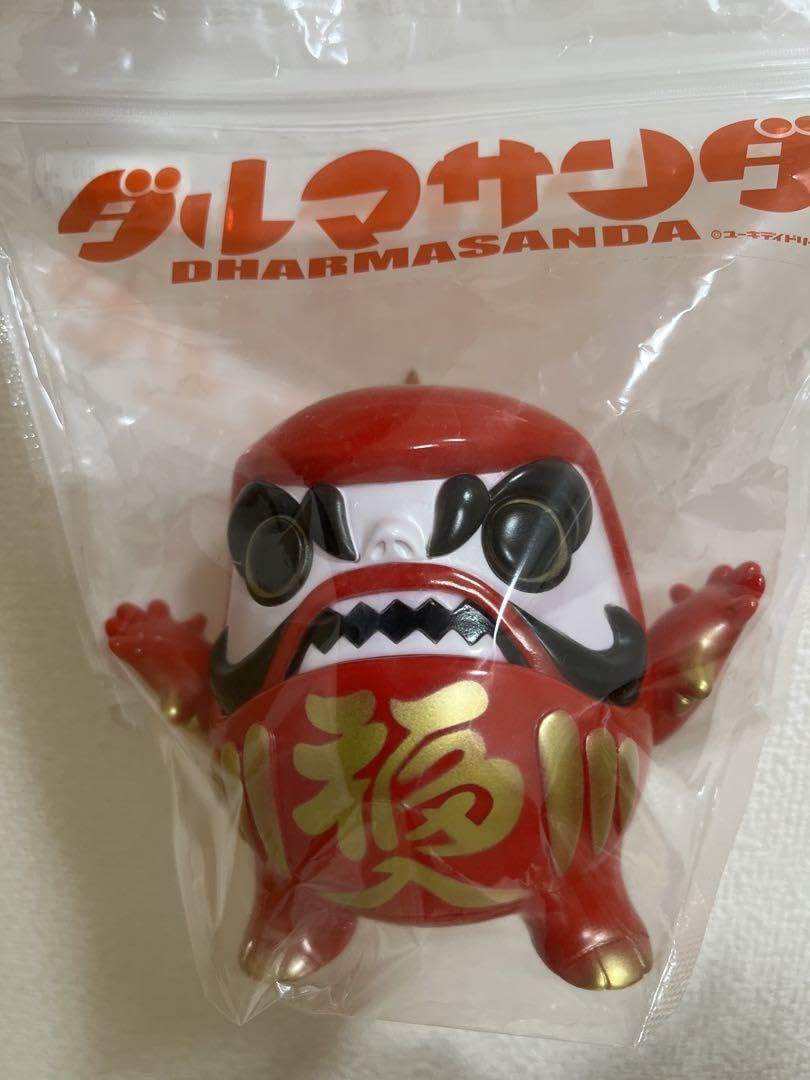 Amazon.co.jp: ユーキデイドリーマー ダルマサンダ 赤 ソフビ : おもちゃ