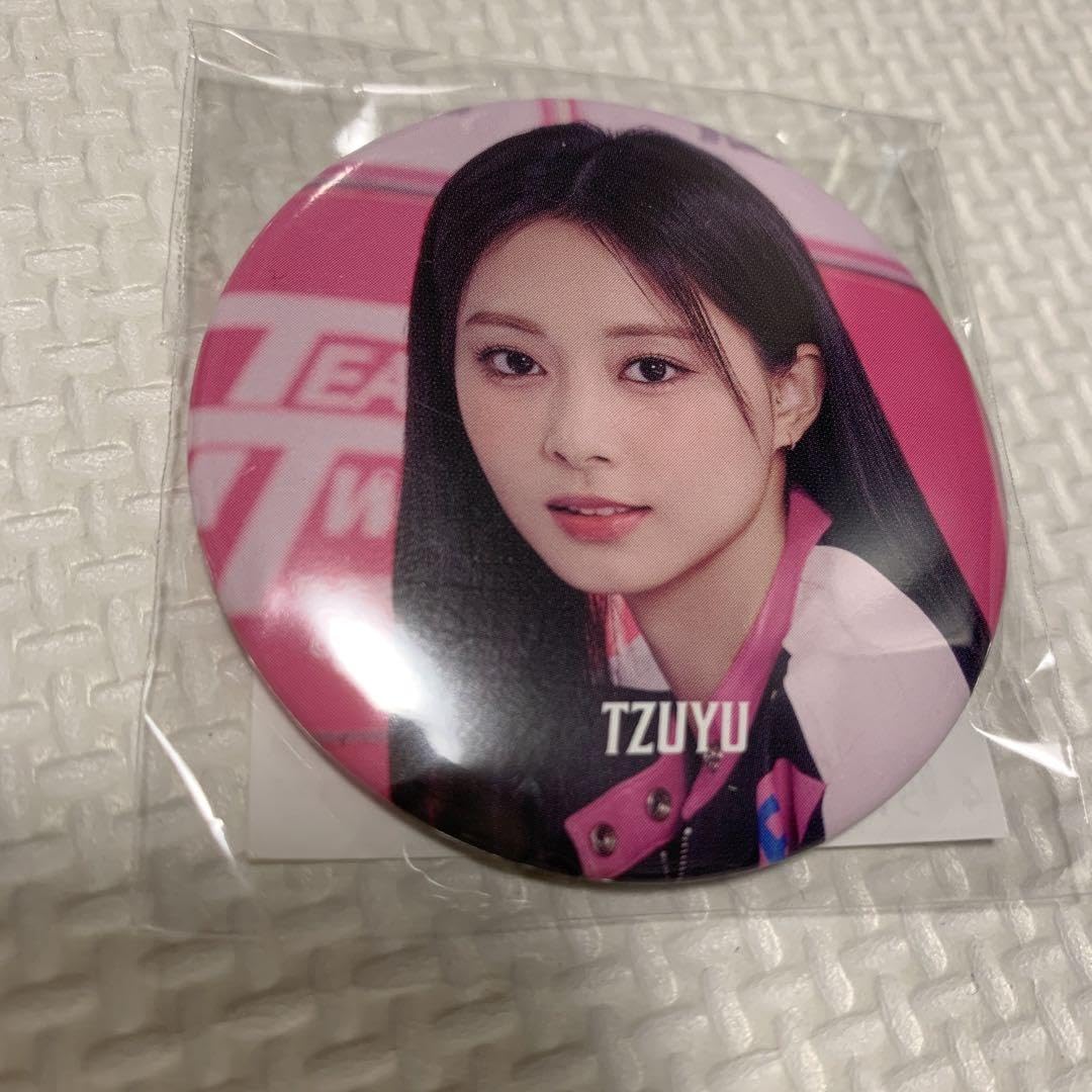 Amazon.co.jp: TWICE ツウィ 缶バッジ 缶バッチ ready to be in japan