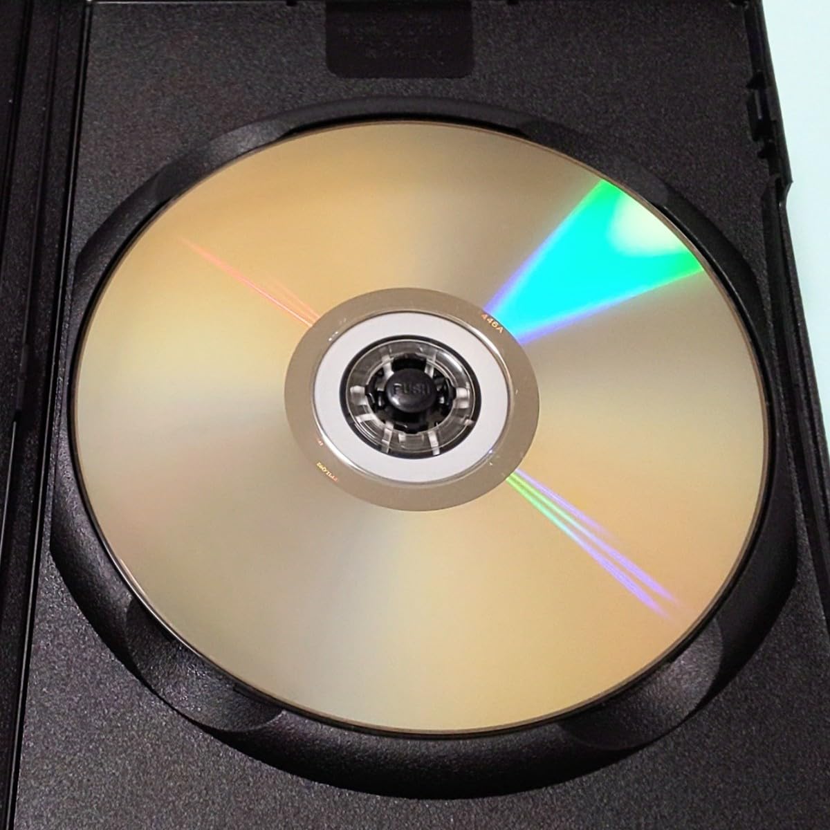 Amazon.co.jp: ザドア 交差する世界 レンタル版 DVD マッツミケルセン