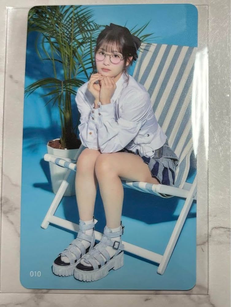 Amazon.co.jp: ME:I 石井蘭 ME:ICONIC Hi-Summer トレカ 010 : おもちゃ