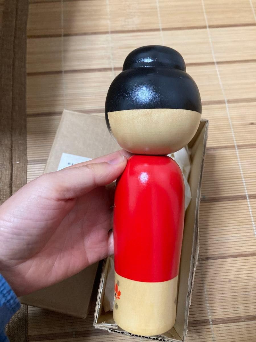 Amazon | 伝統こけし近代こけし 装い 真一郎作 高さ約21cm 民芸品 伝統