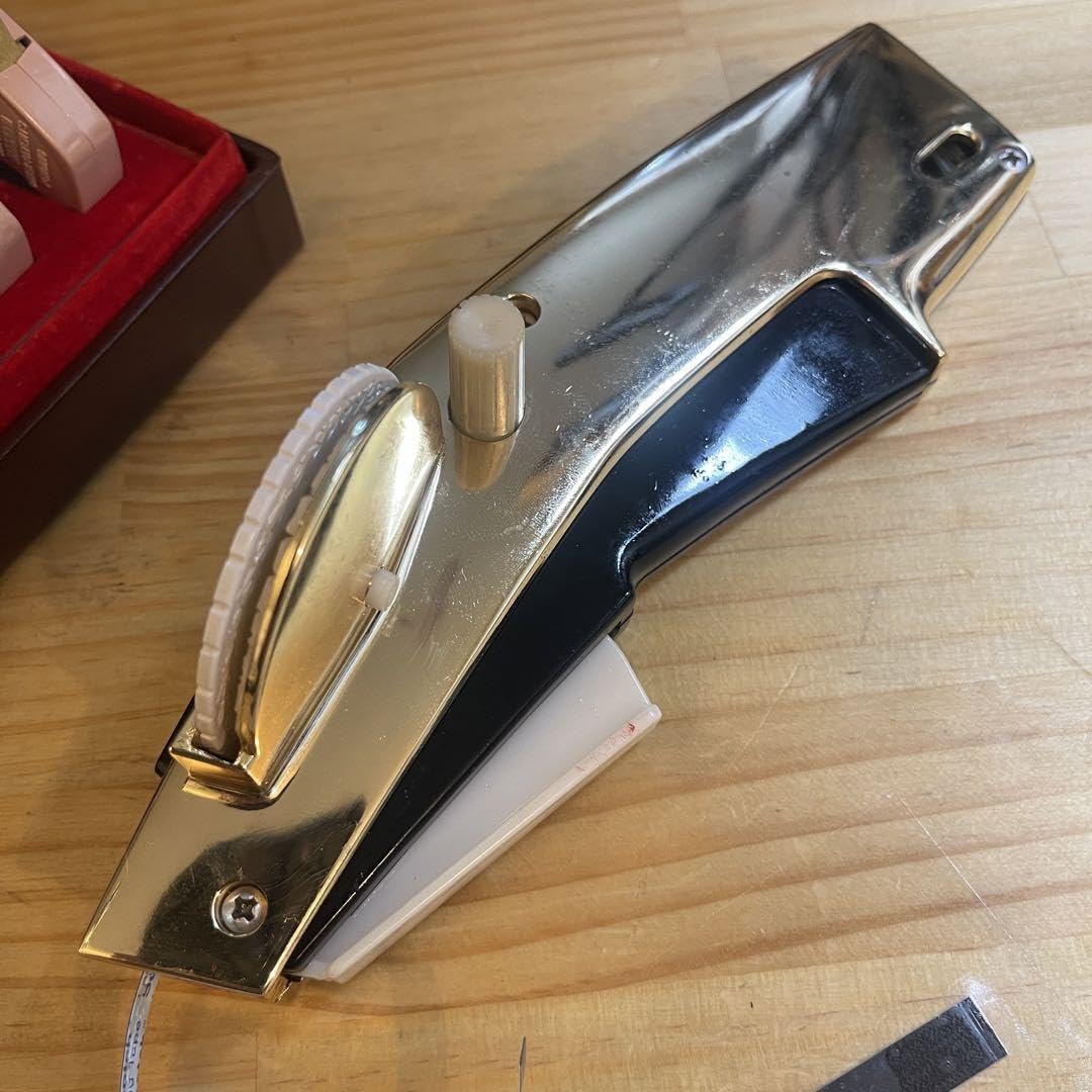 Amazon.co.jp: 文字が繋がる筆記体 ダイモ DYMO M-10 165-17-2