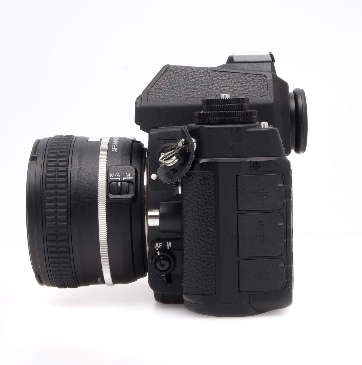 Amazon | Nikon デジタル一眼レフカメラ Df 50mm f/1.8G Special