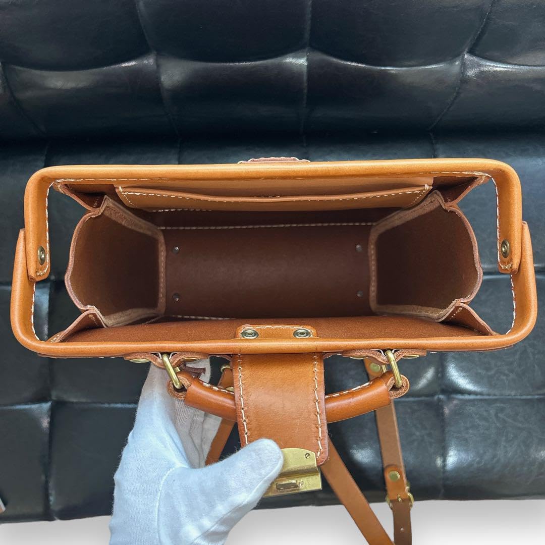 Amazon.co.jp: HERZ ヘルツ キャメル ダレスリュックM レザー ビジネス