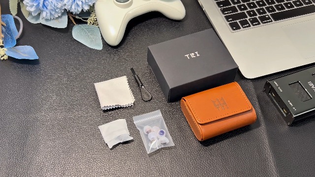 Amazon.co.jp: イヤモニ TRI i2 崆峒印 平面駆動 イヤホン 有線