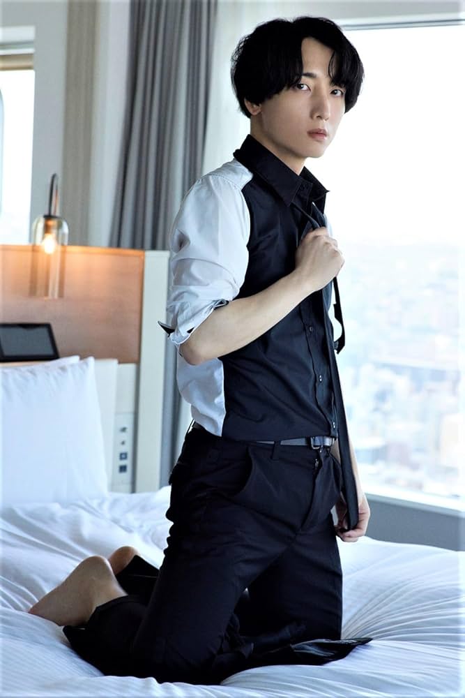 Amazon.co.jp: 小林千晃フォトブック CHEER (TOKYO NEWS MOOK) : 東京