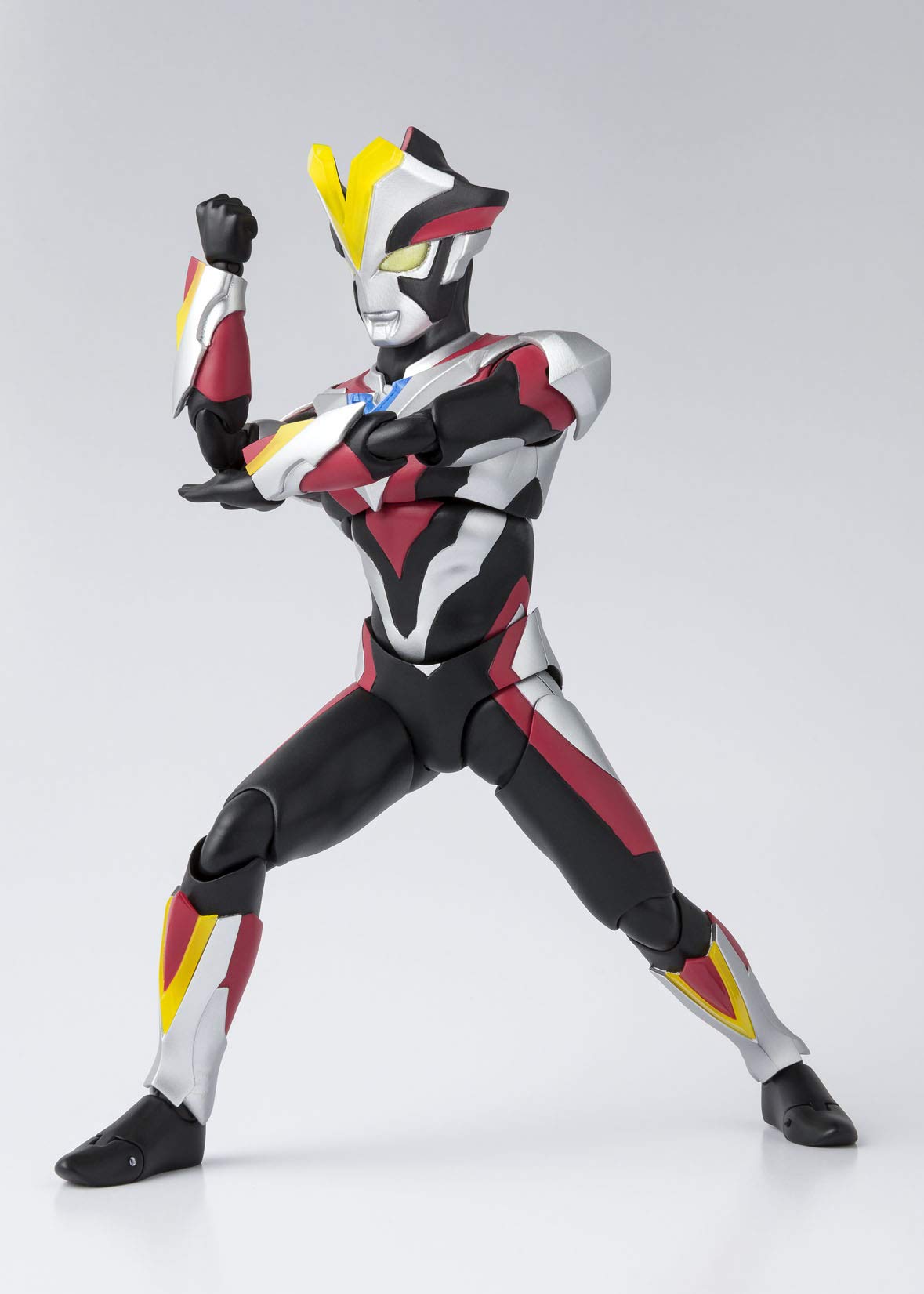 Amazon.co.jp: TAMASHII NATIONS S.H.フィギュアーツ ウルトラマン