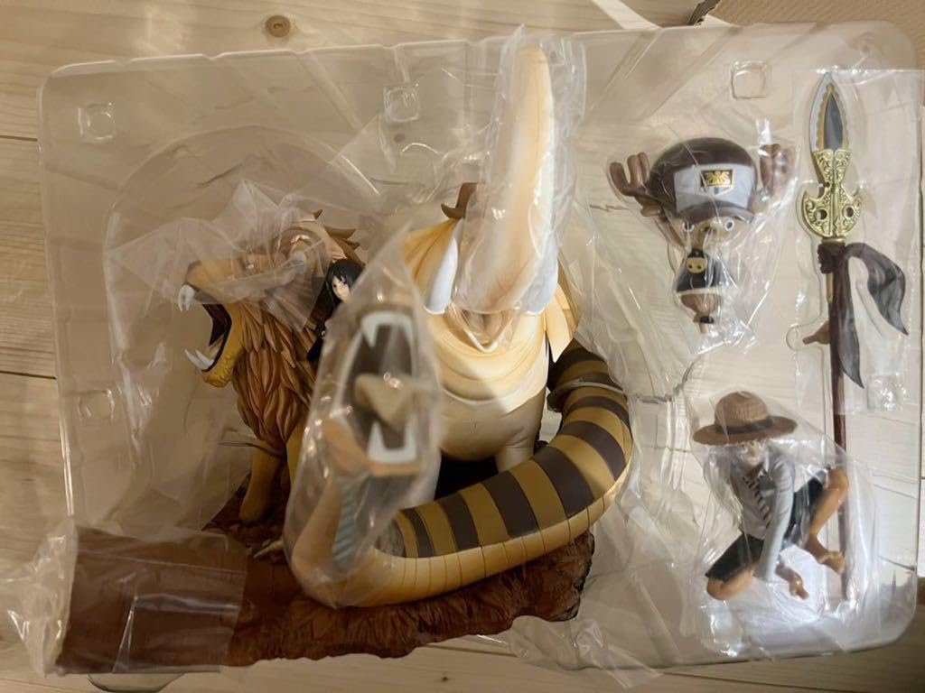 Amazon | 200体限定 デスクトップリアルマッコイ ワンピース