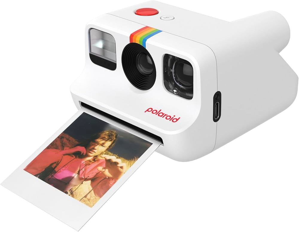 Amazon | Polaroid(ポラロイド) インスタントカメラ Polaroid Go