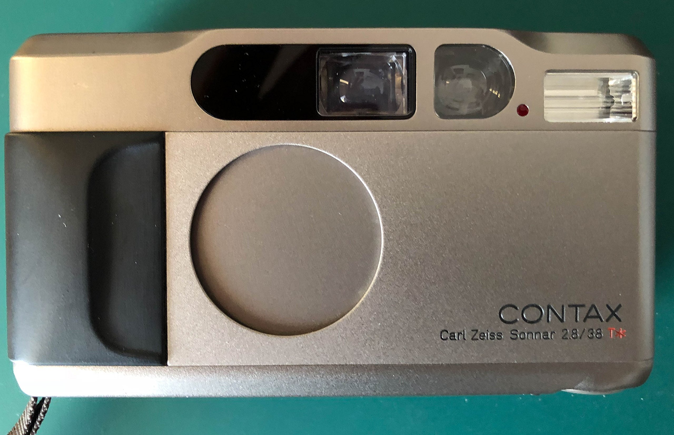 Amazon.co.jp: Contax T2 Titanium Chrome Carl Zeiss Sonnar 2.8/38 T