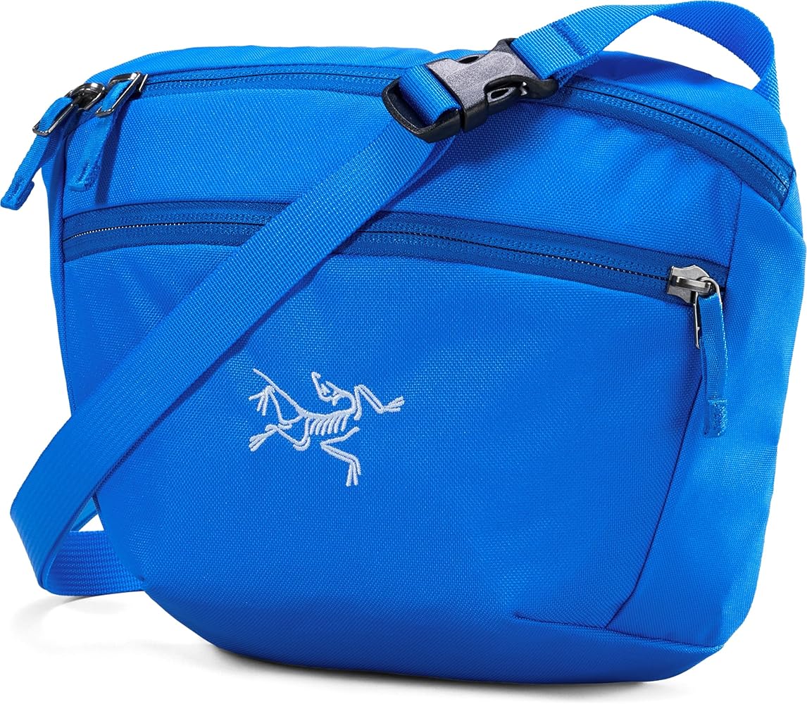 Amazon.com | Arc'teryx Mantis 2 Waist Pack Unisex | Versatile 2.5L