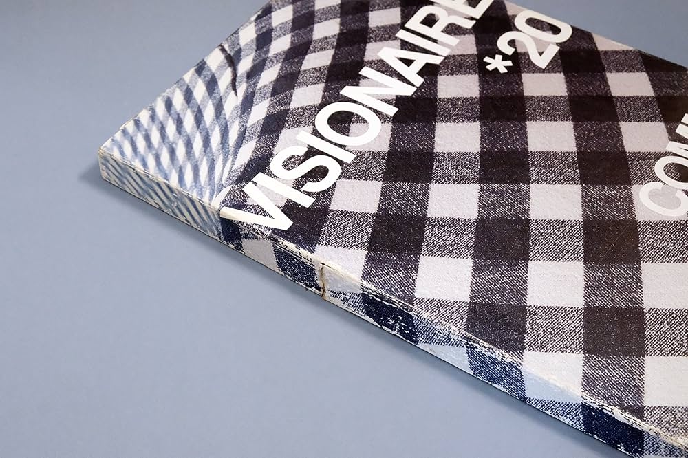 Amazon.co.jp: Visionaire No. 2O: The Comme Des Garcons Issue