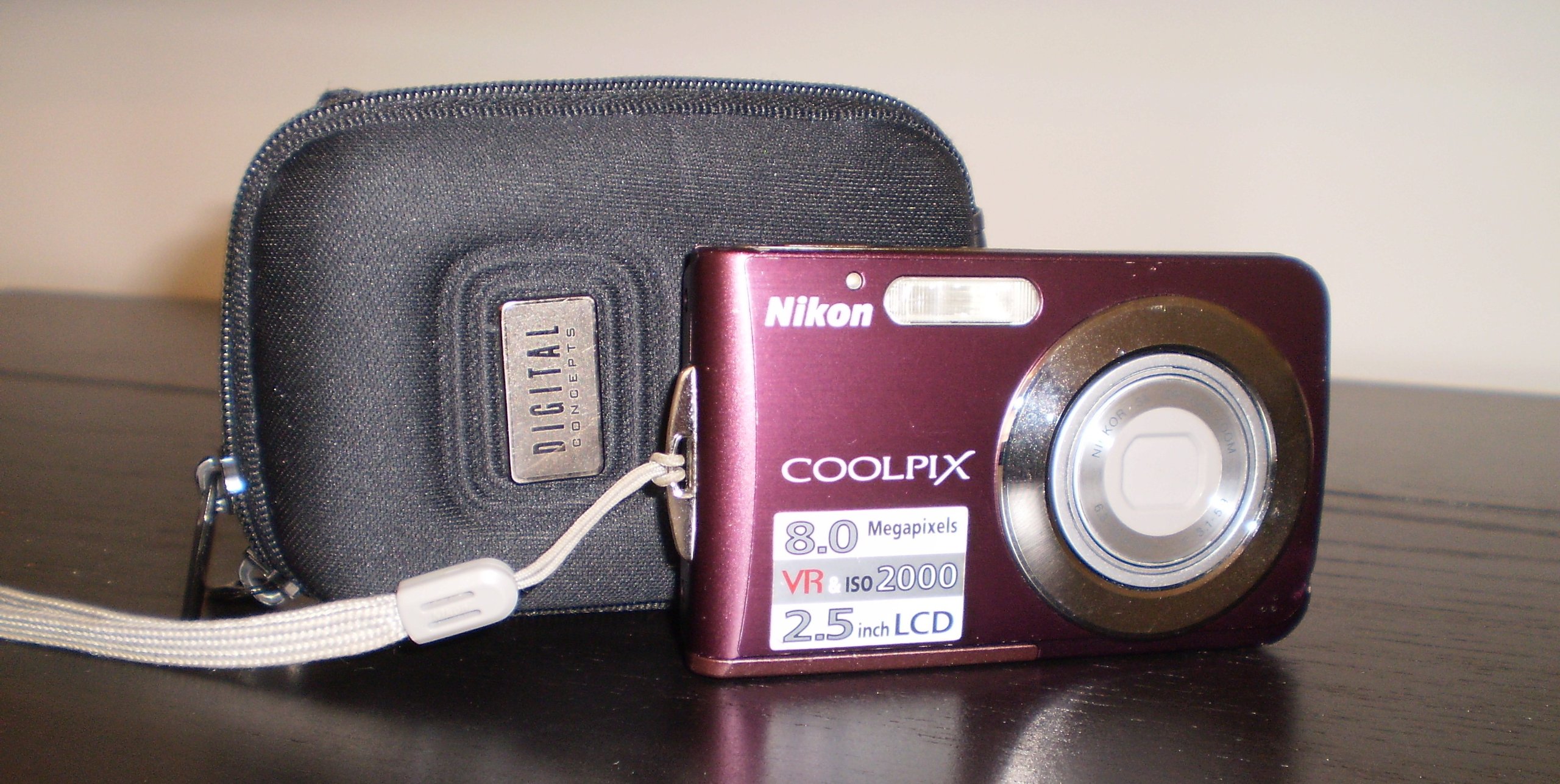 Amazon | Nikon Coolpix S210 8MP デジタルカメラ 3倍光学ズーム