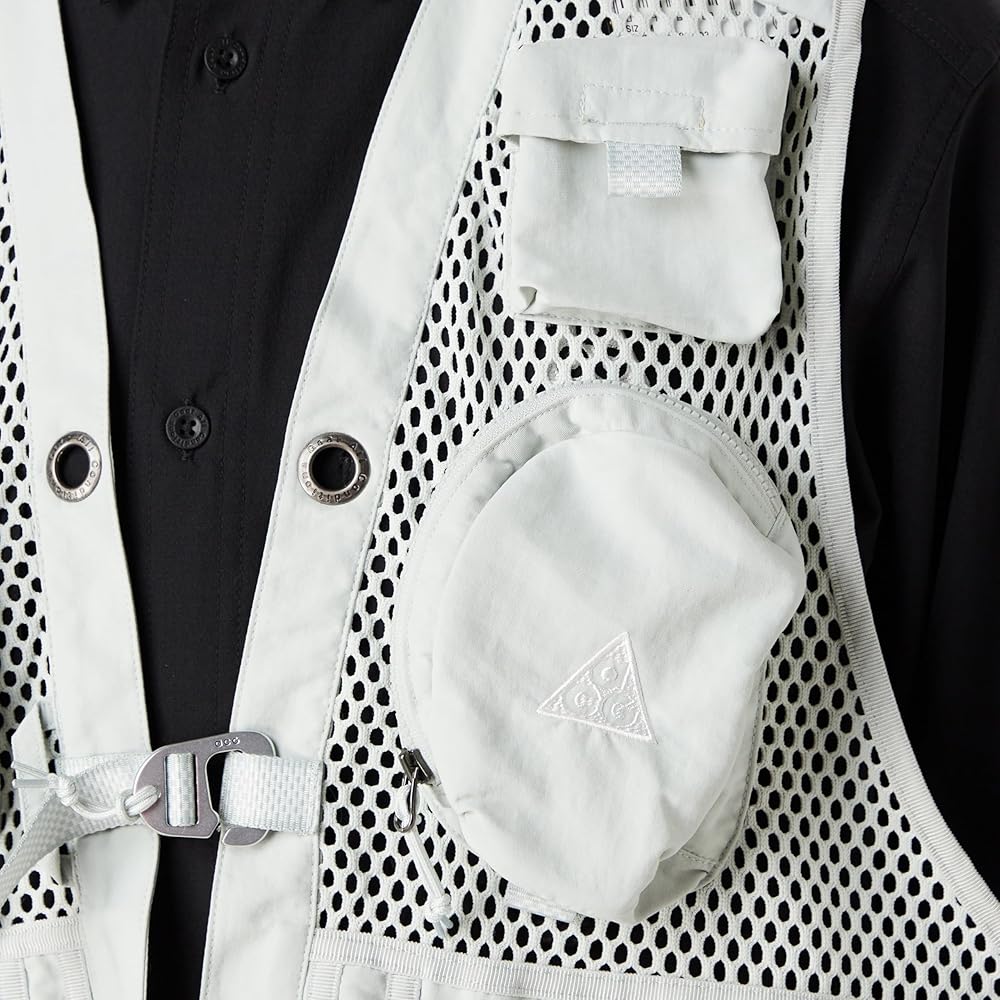 Nike ACG Unisex Buttles Vest, Light Silver, LARGE-TALL at Amazon