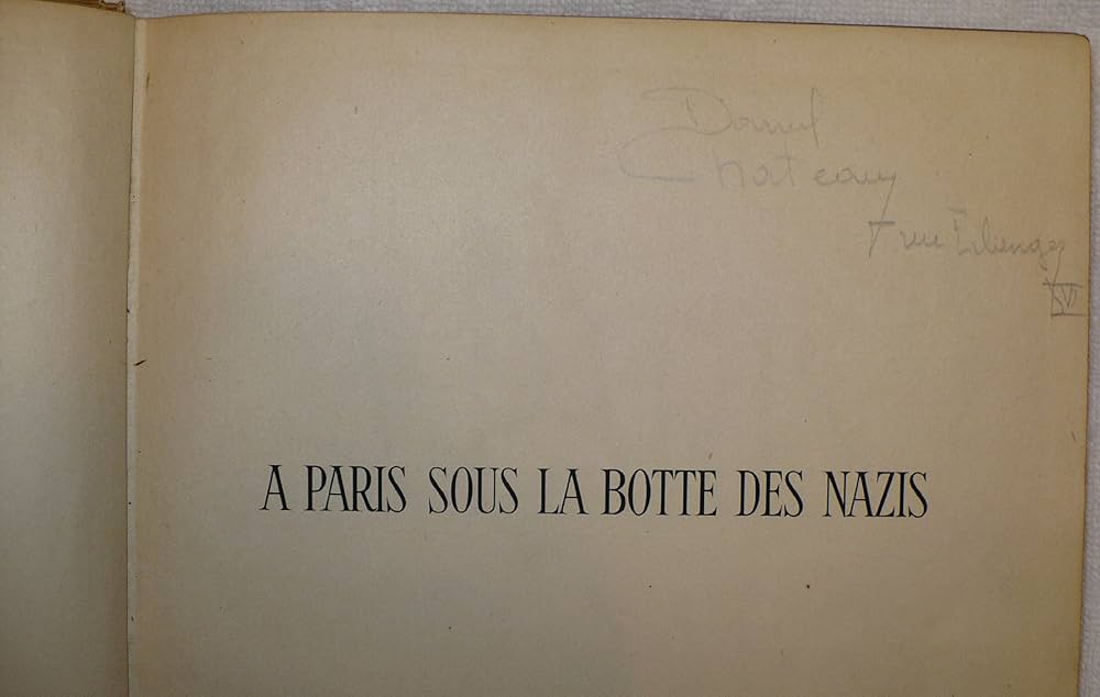 Amazon.com: A Paris Sous La Botte Des Nazis: Jean Eparvier: Books