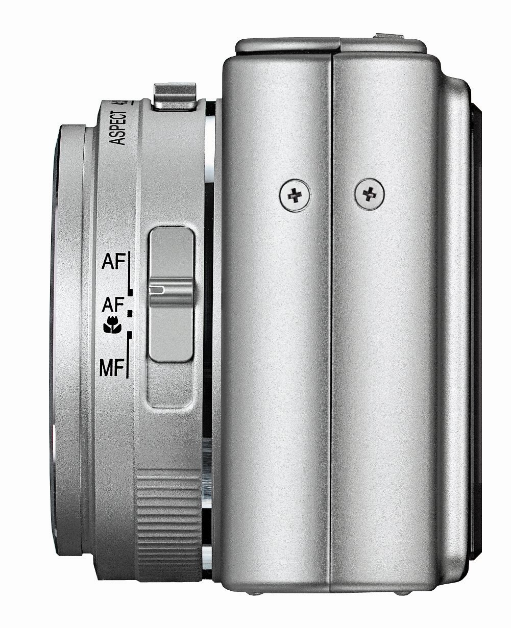 Amazon | Leica D-LUX 3 10MP Digital Camera with 4x Wide Angle