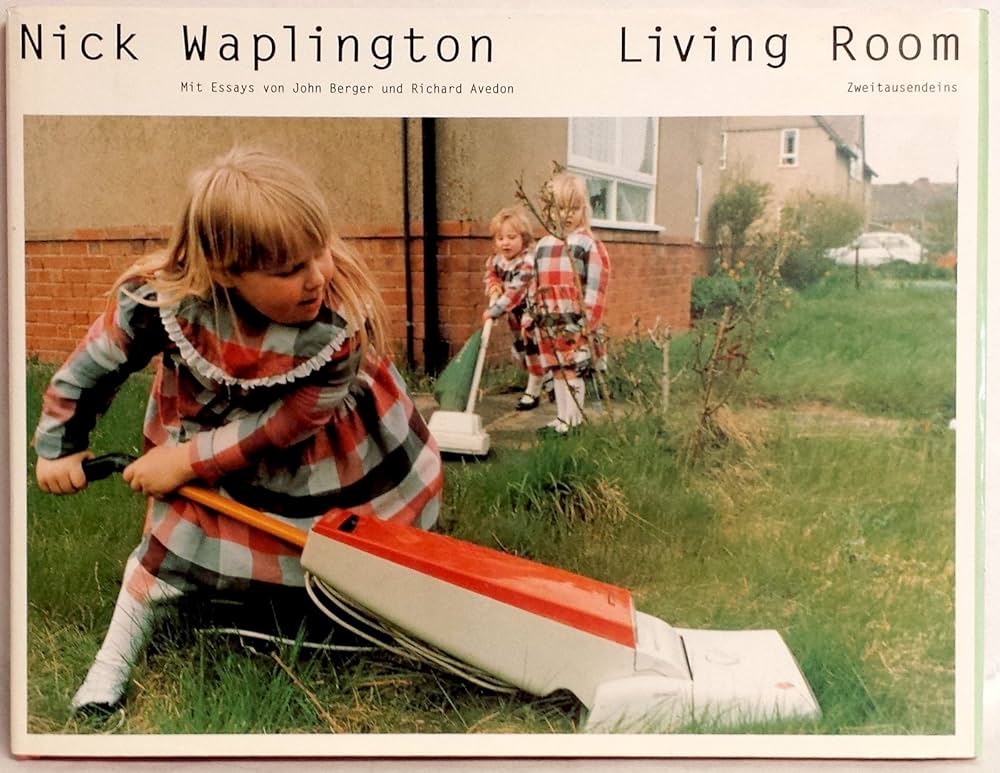 Amazon.co.jp: Living Room : Waplington, Nick: Foreign Language Books