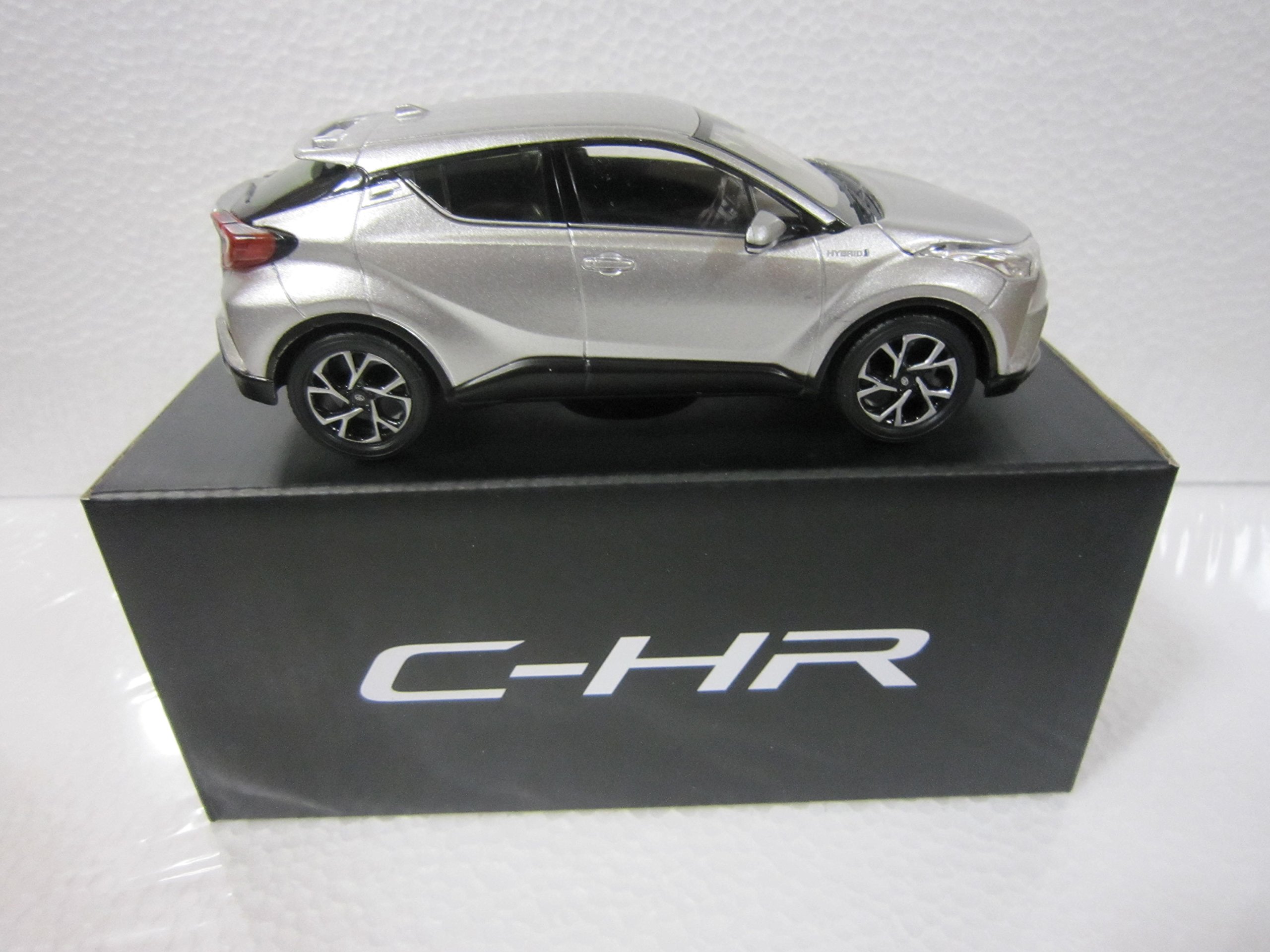 Amazon | トヨタ 1/30 C-HR オフィシャルミニカー カラーサンプル
