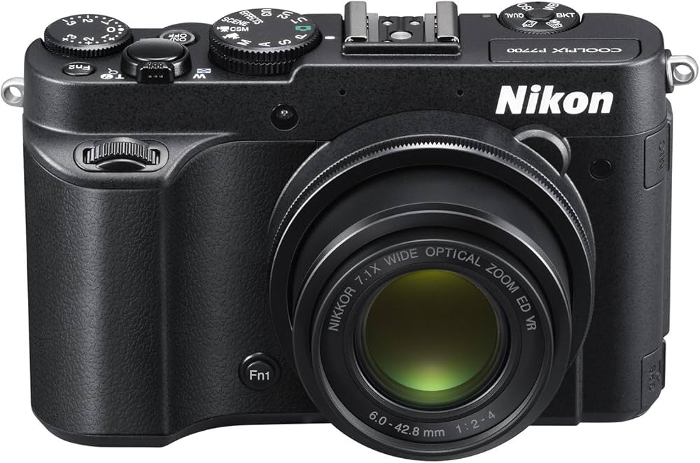 Amazon | Nikon デジタルカメラ COOLPIX P7700 大口径レンズ バリ