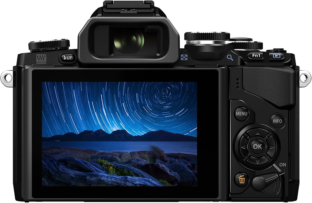 Amazon | 【整備済み品】 OLYMPUS OM-D E-M10 EZレンズキット ブラック