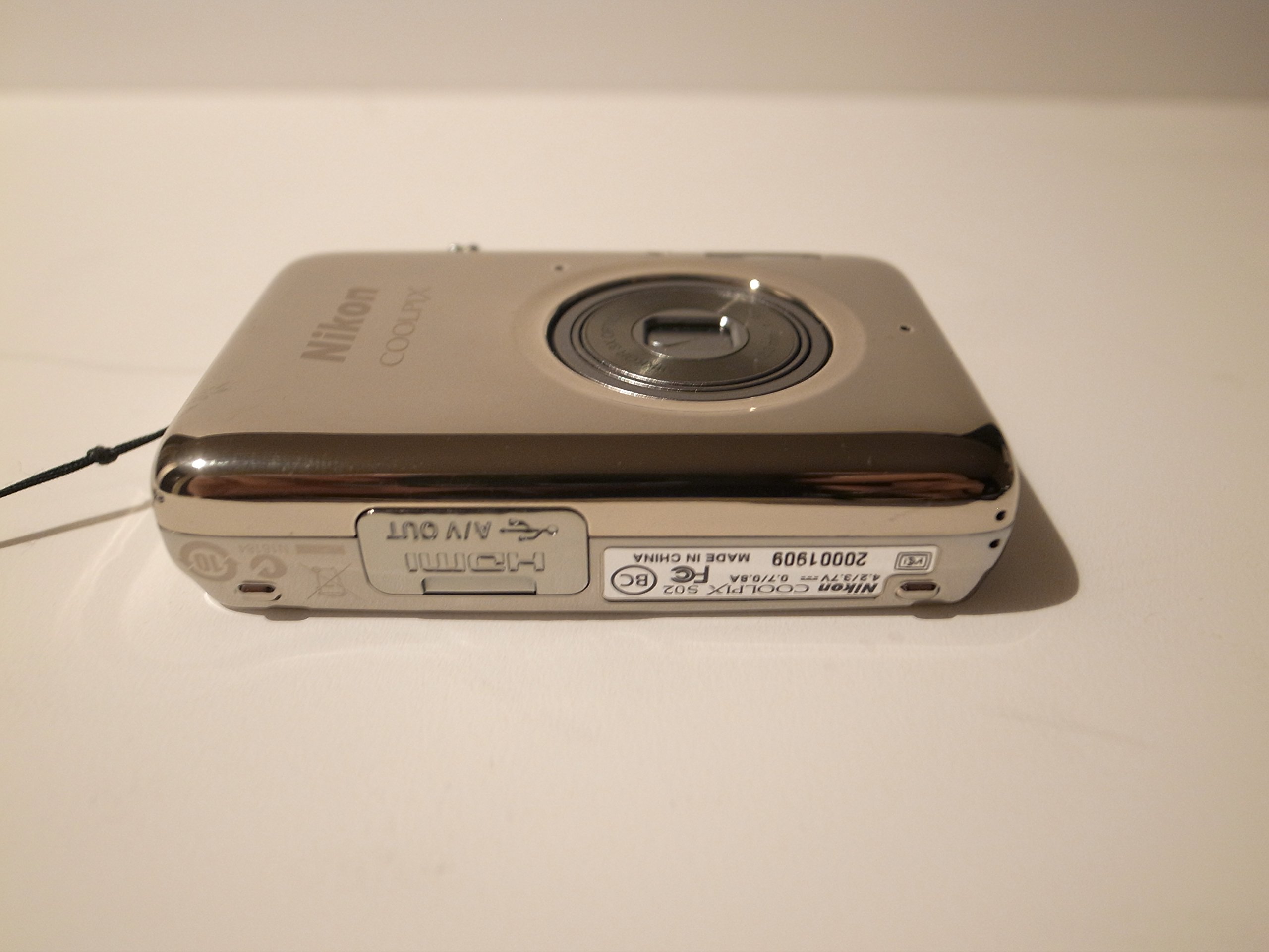 Amazon.co.jp: Nikon デジタルカメラ COOLPIX S02 超小型ボディー