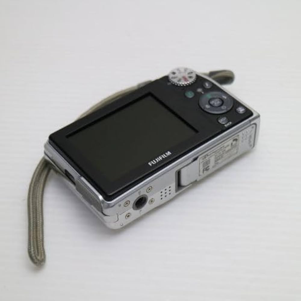 Amazon.co.jp: FUJIFILM FX-F40FDS Digital Camera FinePix F40 Silver