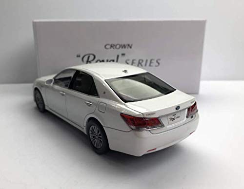 Amazon | トヨタ クラウン ロイヤルサルーン 非売品 1/30 ミニカー