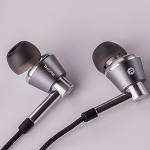 Amazon.co.jp: 1MORE 有線 イヤホン ハイレゾ音源対応 トリプル