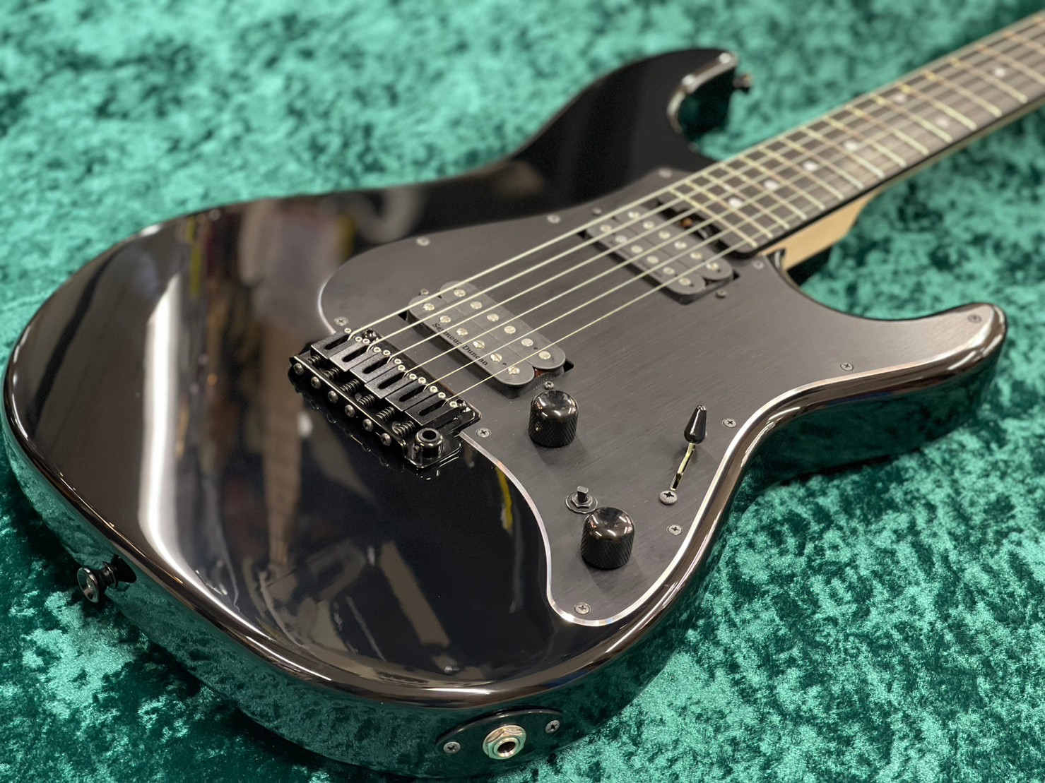 楽器】☆新入荷情報！〈Edwards E-SNAPPER-AL -Black Limited