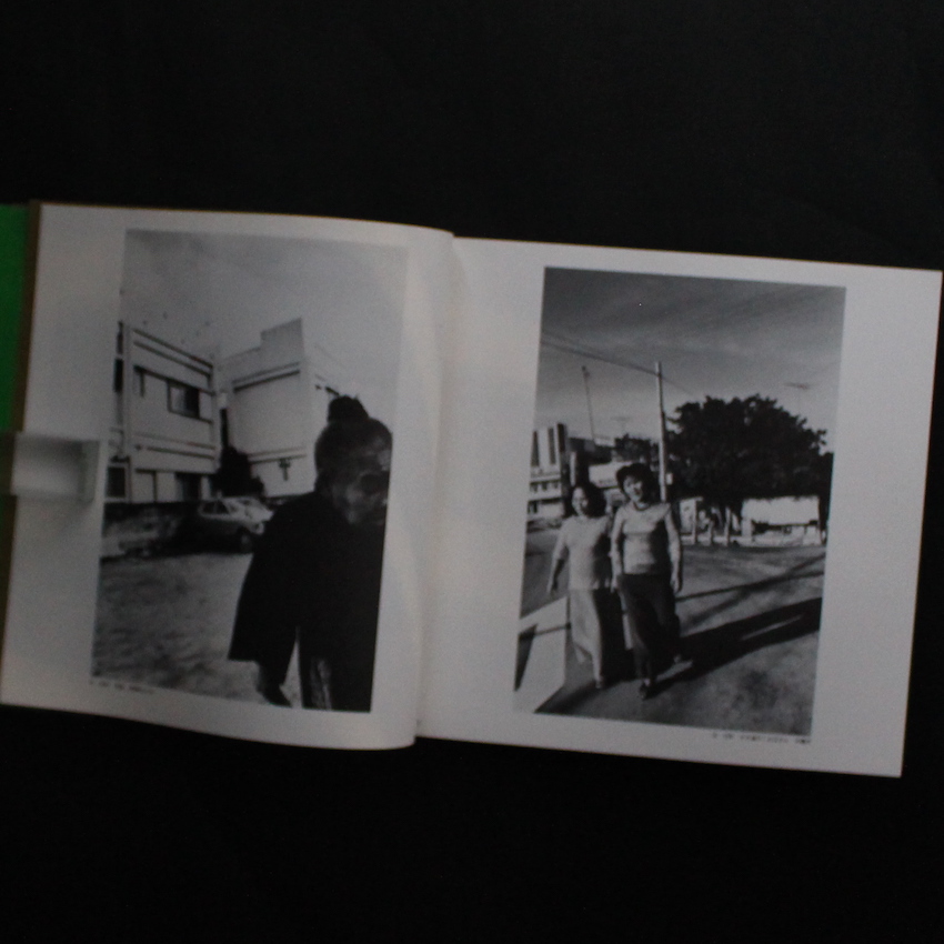 沖縄カンカラ三線 平良孝七見た戦後沖縄20年の記録 - 平良 孝七