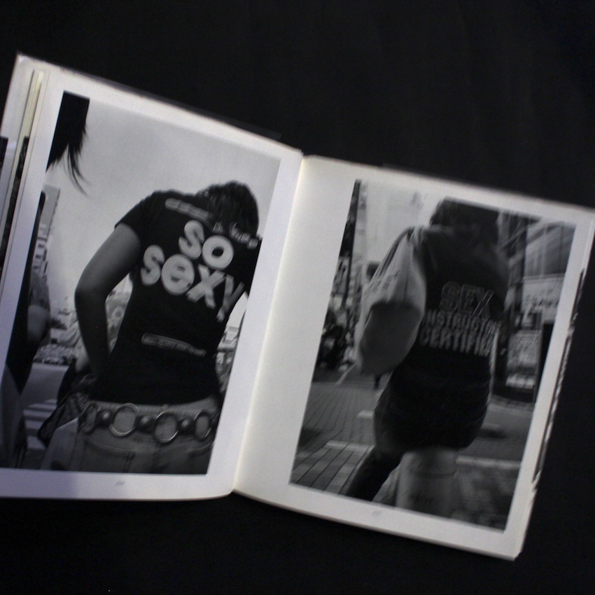 シブヤ、シブヤ / Shibuya, Shibuya（Signed, With OBI） - 石元 泰博