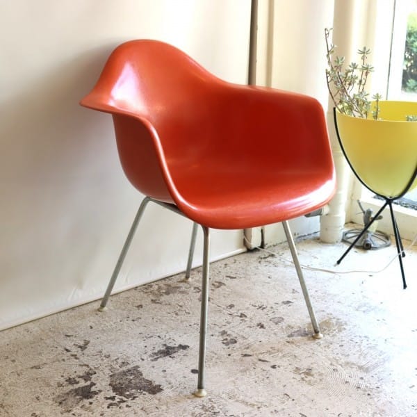 ハーマンミラー社製アームシェルチェア(オレンジFRP) | イームズチェア