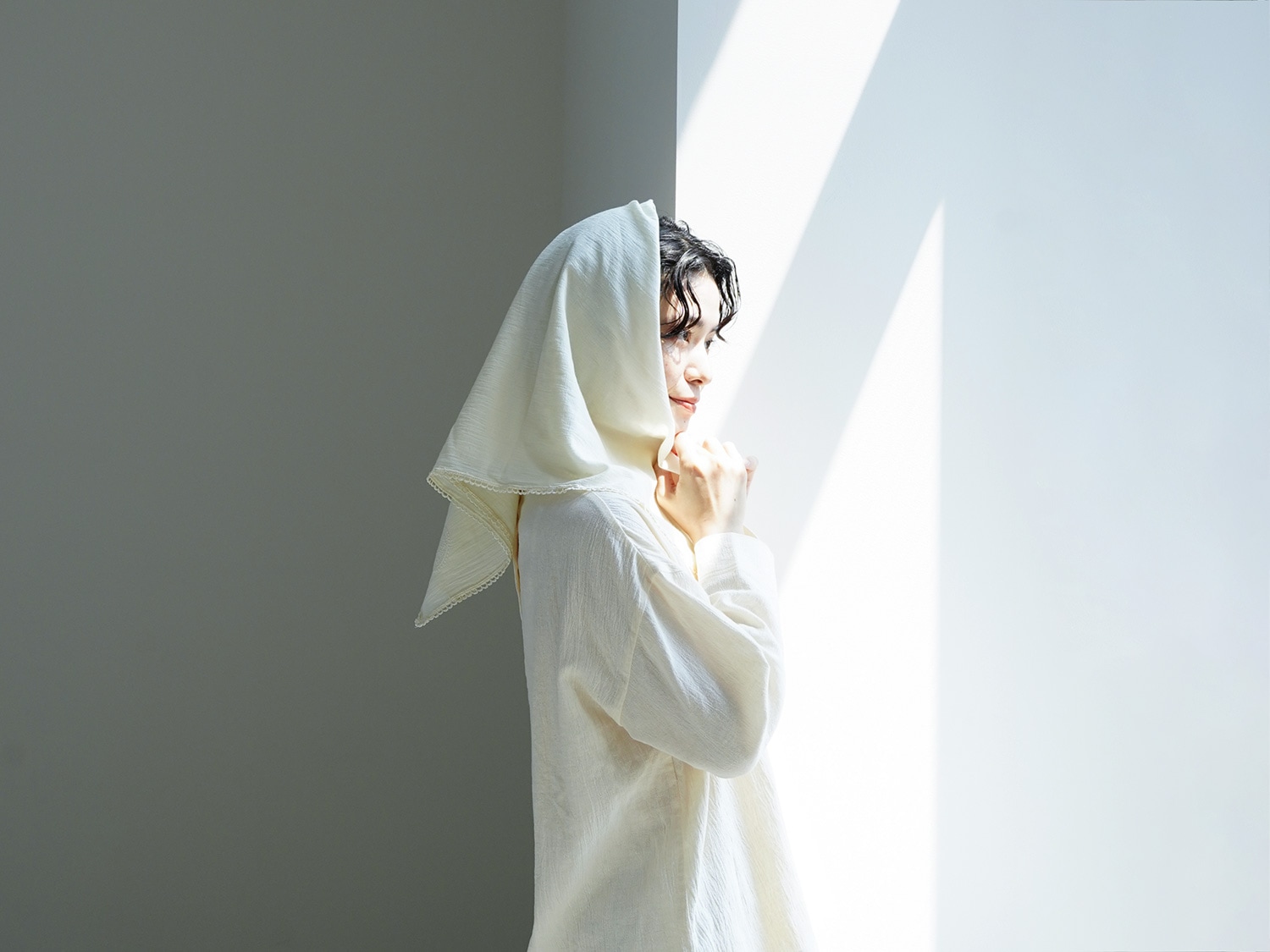 20%OFF】オオカミとフクロウ オオカミと手紙に添えたドライフラワー