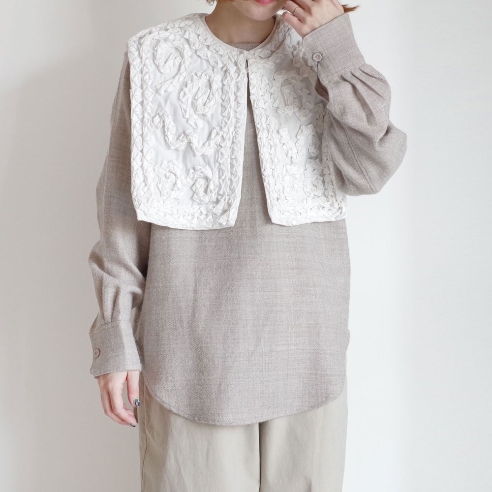 Pheeta フィータ : Annabelタック付け襟ブラウス | Tops | trip&things