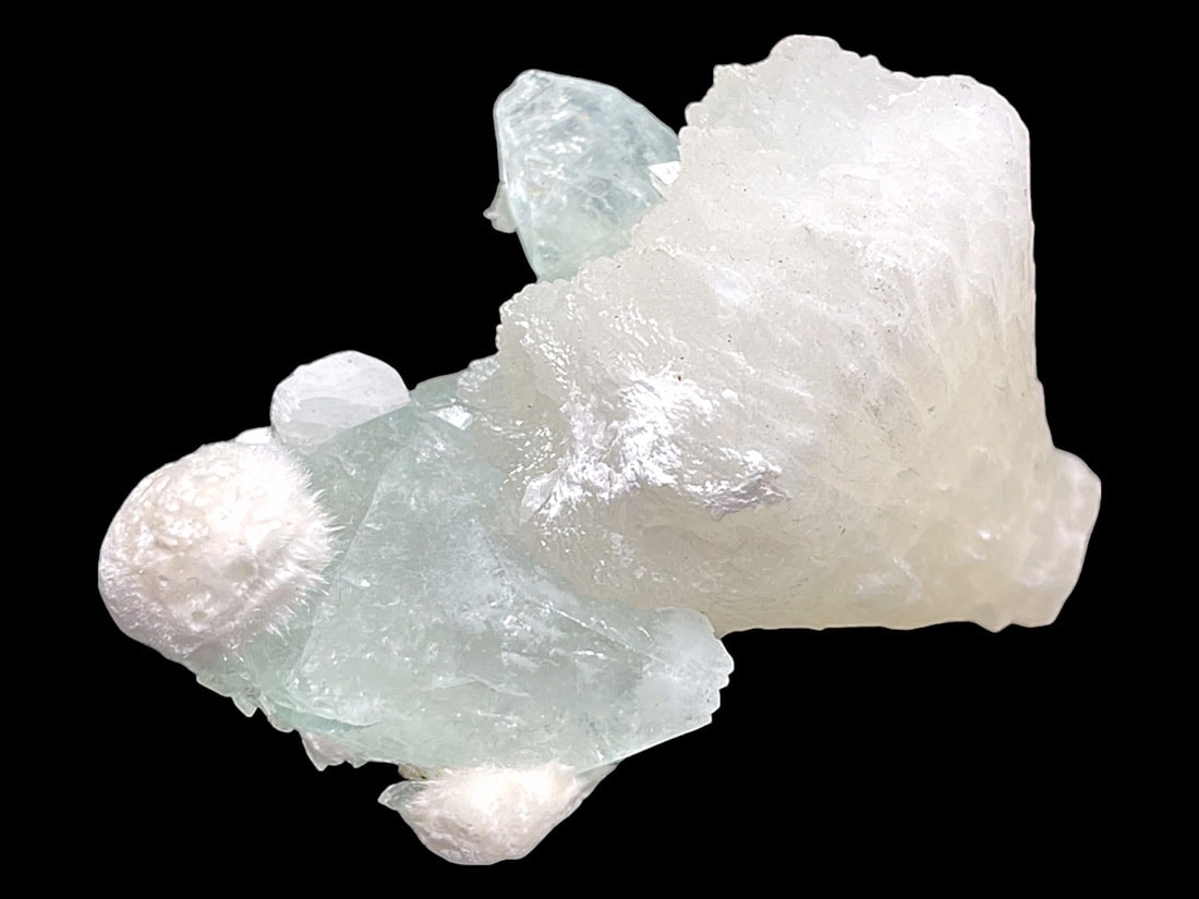 インド産 アポフィライト/モルデナイト/スティルバイト(魚眼石