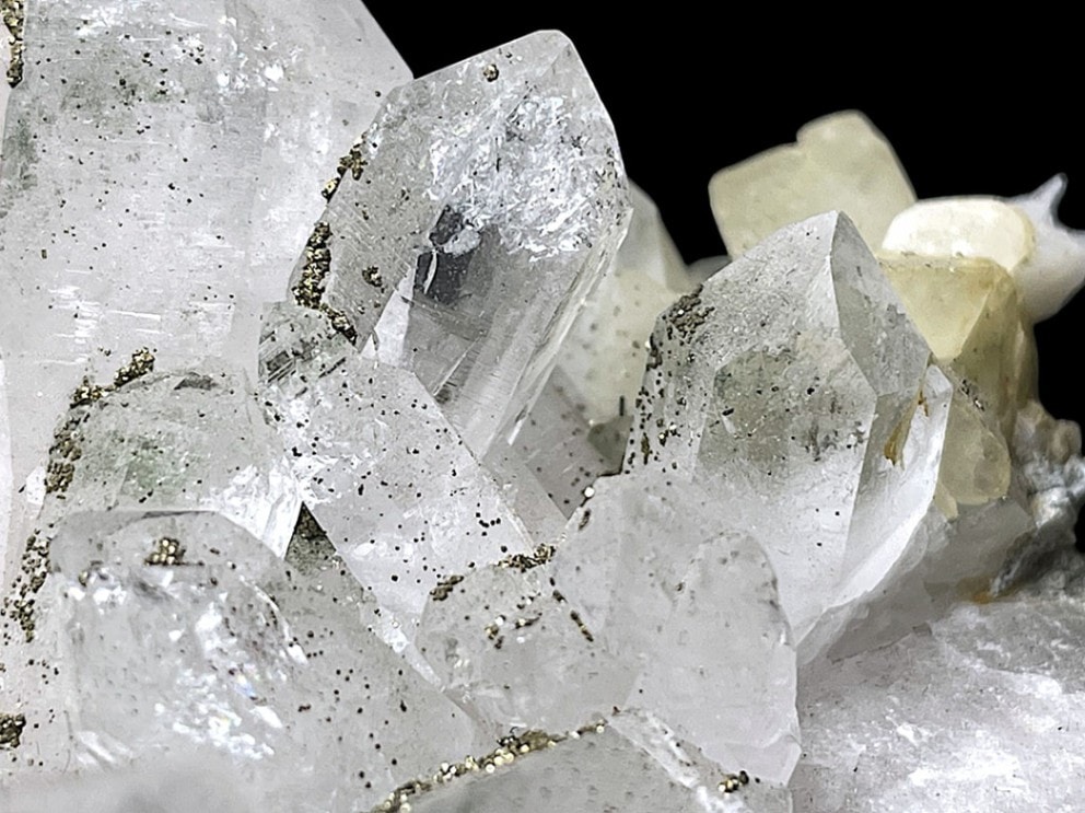 スイス産クォーツ&パイライト(水晶&黄鉄鉱)/Quartz&Pyrite