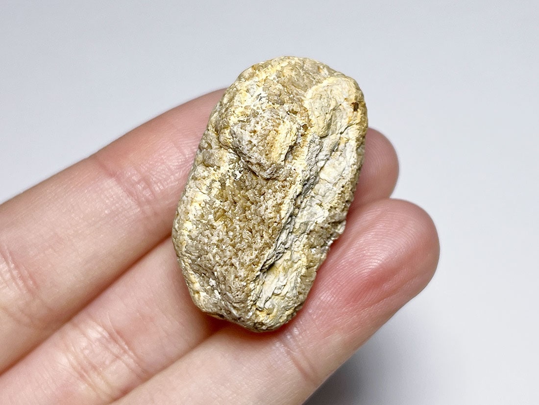 秋田県仙北市田沢湖町玉川温泉産 北投石結晶 (含鉛重晶