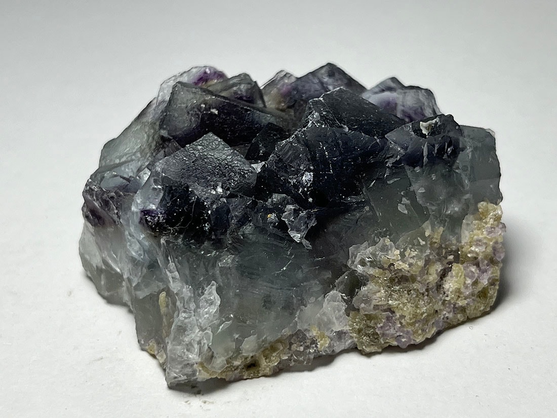 内モンゴル(インドゥ鉱山)産 フローライト