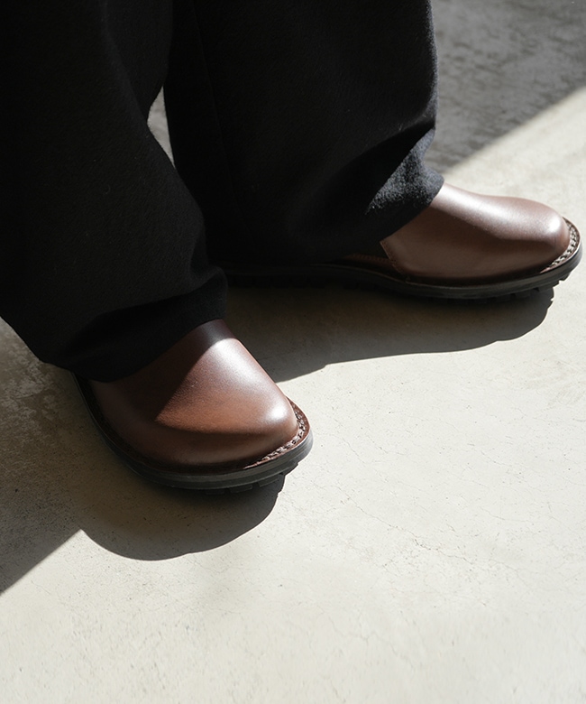 YEN-BOX] trippen(トリッペン) YEN(イェン) スリッポン レザーシューズ