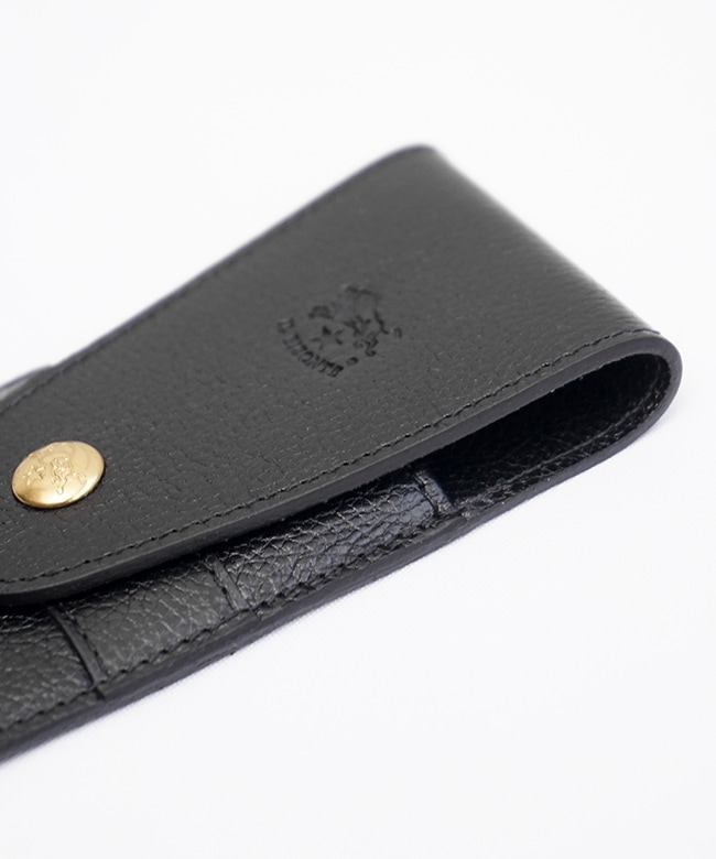 ◇【国内正規販売店】(411235)IL BISONTE(イルビゾンテ)レザーフラップ